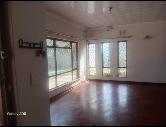 3 BEDROOM PROPERTY TO RENT IN OSLO BEACH